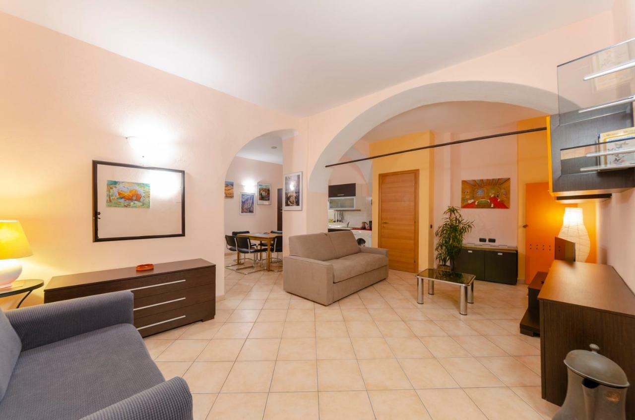 Joivy Warm Family Apt Near Porto Antico Apartment Genoa Exterior photo